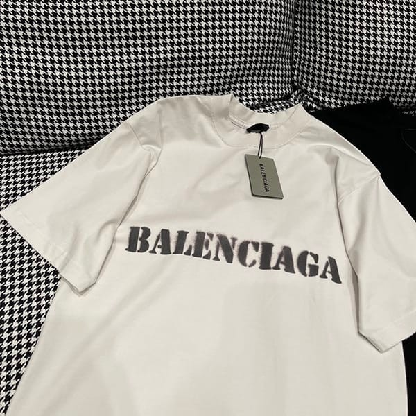 可愛いバレンシアガ STENCIL TYPE Tシャツ ロゴ 半袖 コットン パチモン 3色 bae16168